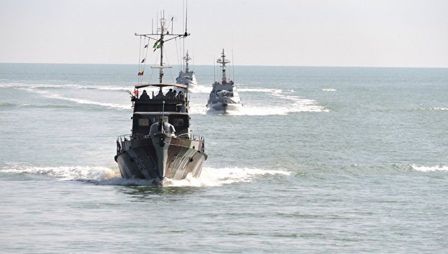 Украинские пограничники устроили стрельбы в Азовском море