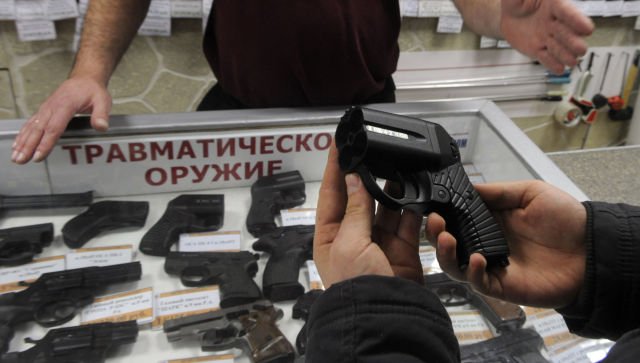 В Крыму шестилетняя девочка выстрелила себе в голову из оружия отца
