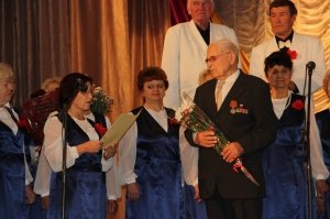 Фото концерта хорового коллектива «Красная гвоздика» в Феодосии #5343