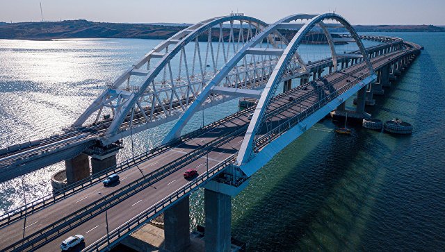 Журналисты испытали железнодорожную часть Крымского моста