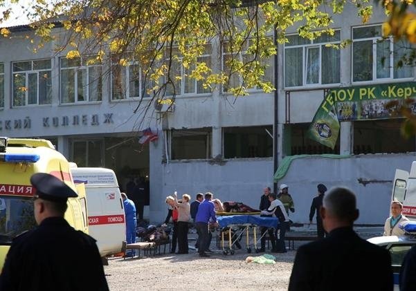 В больницах Крыма остаются 25 пострадавших при нападении на колледж в Керчи
