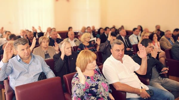 Депутаты Феодосии вынесли оценку работе двух отделов администрации города