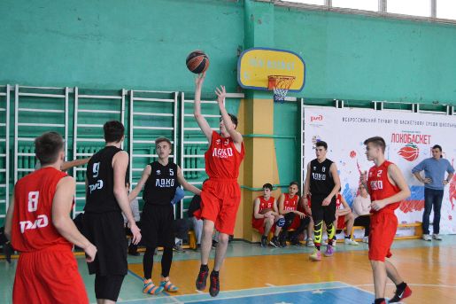 Феодосийцы вышли в крымский финал соревнований «Локобаскет – школьная лига»