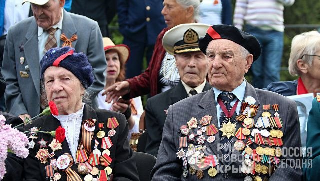 Закон принят: в России повысят пенсии ветеранам войны