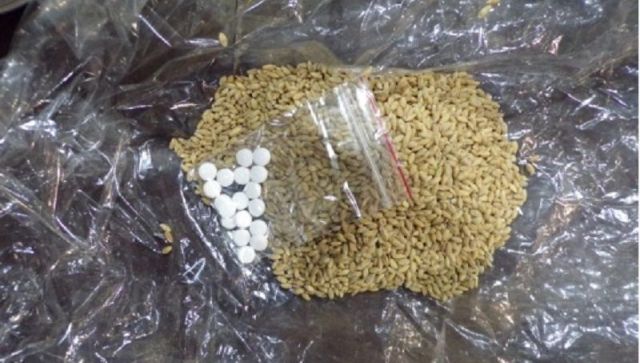 Украинец пытался провезти в Крым наркотики в ящике с зерном