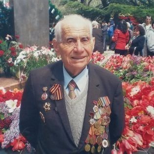 8 февраля - день памяти феодосийского поэта Семёна Михайловича Пивоварова.