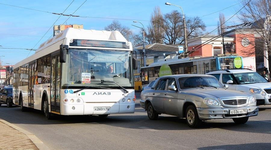 Власти Крыма установили новые ограничения в работе транспорта