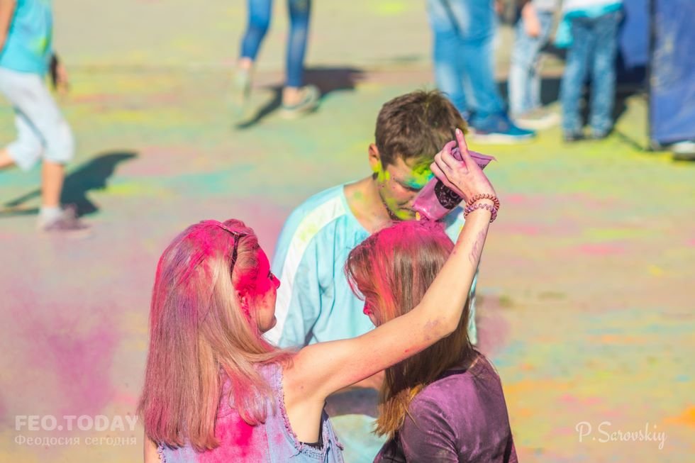 Фестиваль красок в Феодосии, май 2018 #11166