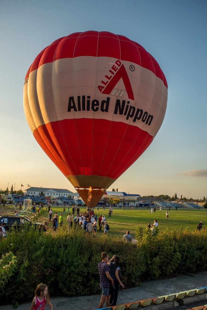 В Феодосии стартовал фестиваль воздушных шаров «Воздушное братство — 2017»