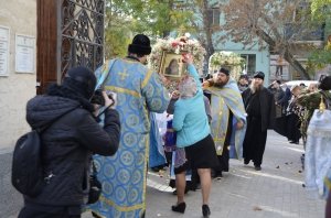 Фото крестного хода с иконой Казанской Божьей Матери в Феодосии #5589