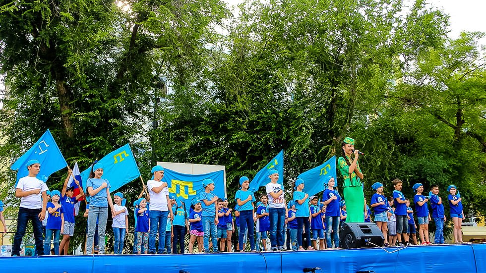 День крымскотатарского флага в Феодосии #13429