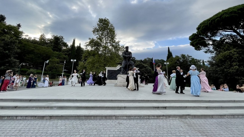 Минкульт РК: В парке Ливадийского дворца состоялся «Летний бал»