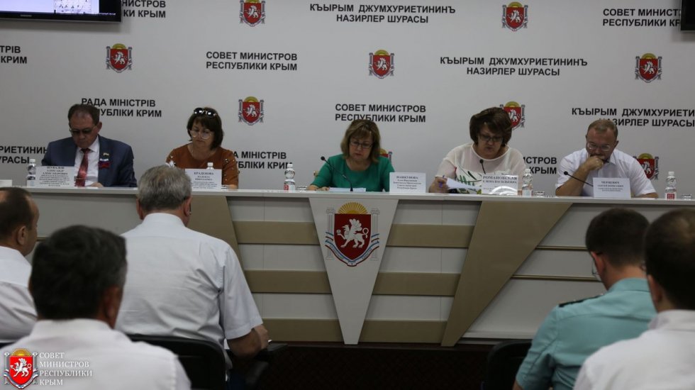 Алла Пашкунова: Задолженность по зарплате в МУПах – зона ответственности руководителей муниципальных образований