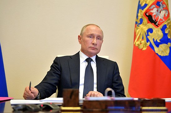 Путин объявил нерабочие дни в мае