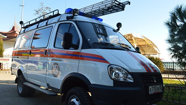 За шаг до беды: сотрудники МЧС спасли двух утопающих в Феодосии