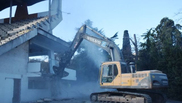 Реконструкцию стадиона «Авангард» в Ялте закончат на 9 месяцев раньше