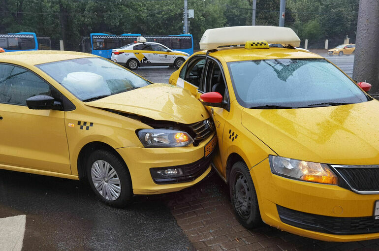 На агрегаторы могут возложить ответственность за безопасность пассажиров такси