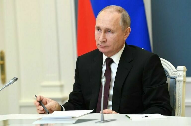 Путин подписал закон об индексации пенсий на 8,6%