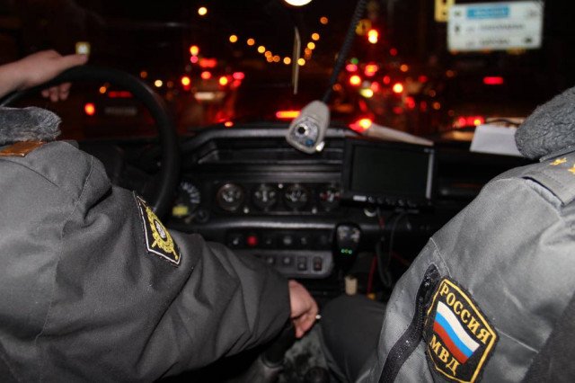 В России полиции могут разрешить вскрывать автомобили