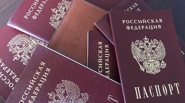 Путин разрешил жителям ДНР и ЛНР получать паспорта в упрощенном режиме