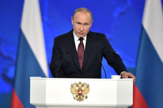 Путин согласился с предложением обнулить президентские сроки, если это одобрят КС и граждане