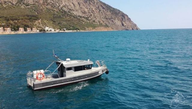 В Крыму спасли семью из четырех человек в открытом море