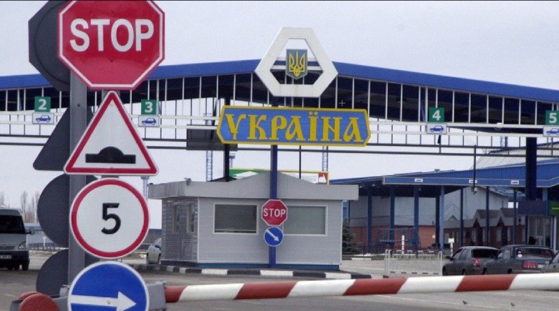 Турпоток из Незалежной: в Крыму отдохнули более 1 млн украинцев