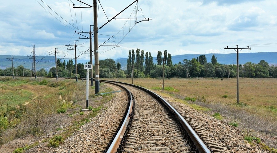 Движение поездов в Крыму восстановлено – Аксенов