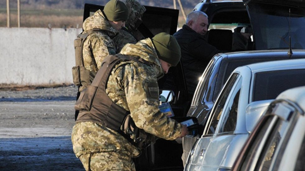 Как Киев усилит контроль на границе с Крымом