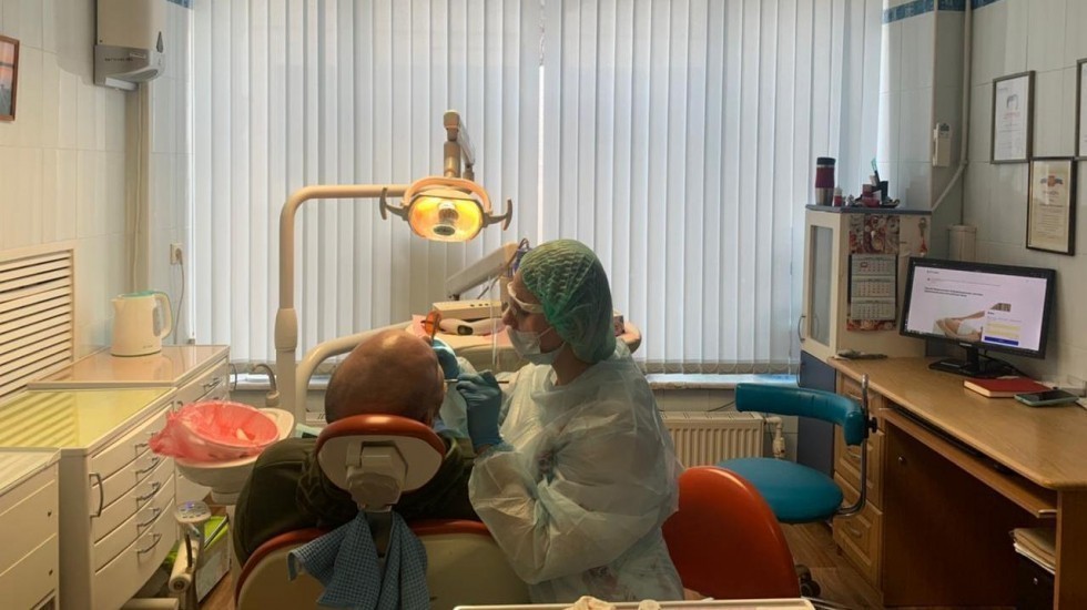 Минздрав РК: В условиях распространения COVID-19 Крымский республиканский стоматологический центр оказывает все виды профильной помощи