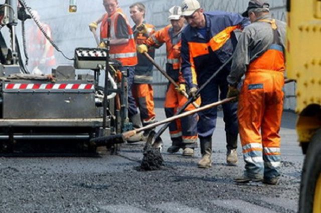Аксенов: нарушившие сроки ремонта дорог подрядчики останутся без заказов