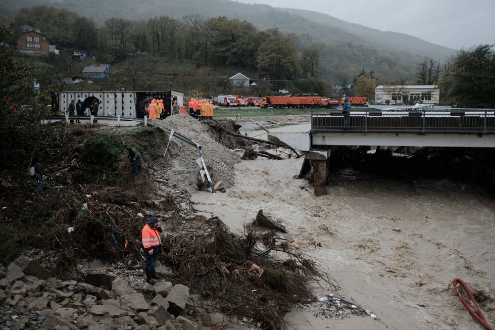 Новые данные: на Кубани из-за стихии пострадали около 140 человек