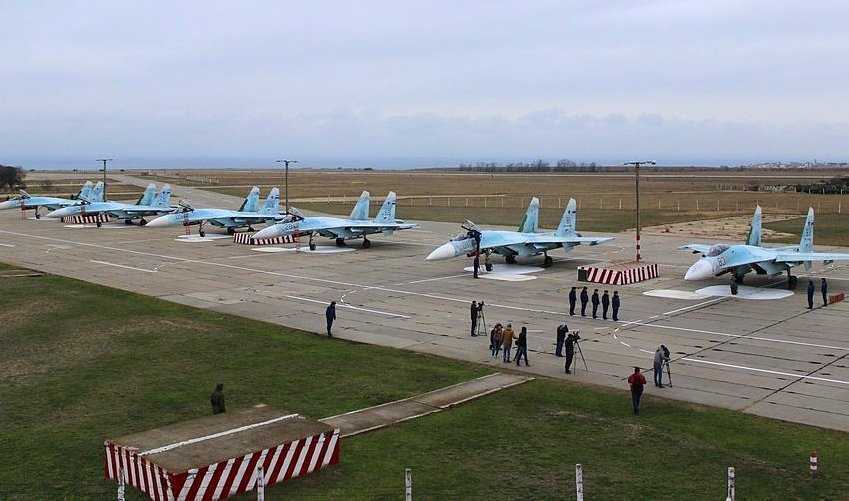 На аэродром «Бельбек» в Севастополе переведут более десяти истребителей