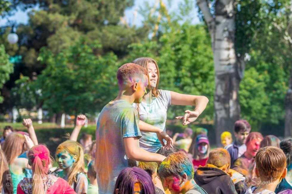 Фестиваль красок в Феодосии, май 2018 #11050