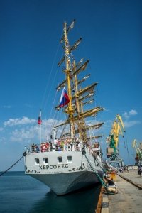Фото парусного судна «Херсонес» в Феодосии #1169