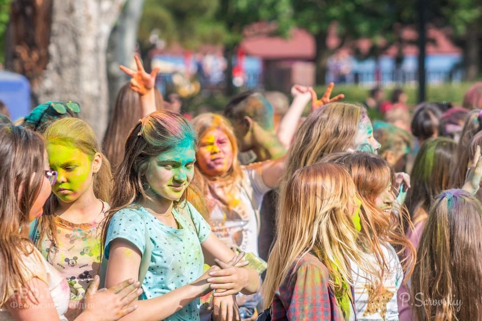 Фестиваль красок в Феодосии, май 2018 #11060
