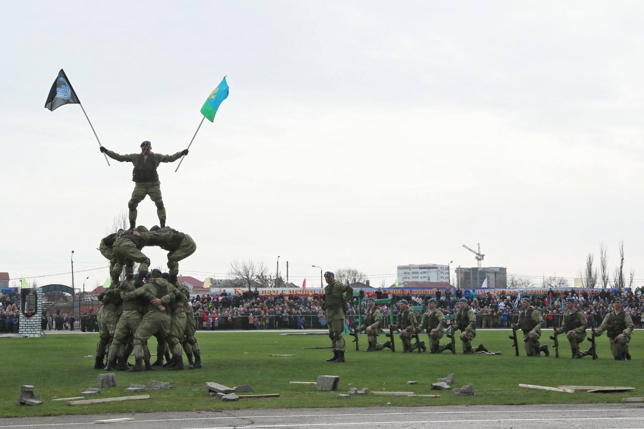 Фото торжественного открытия десантного батальона в Феодосии #5878