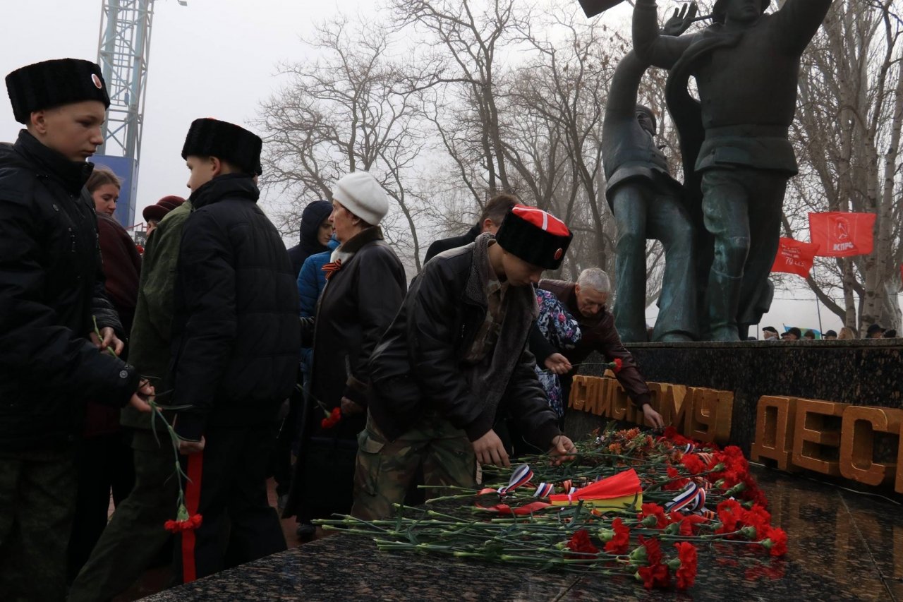 Фото митинга в память о Керченско-Феодосийском десанте #6476