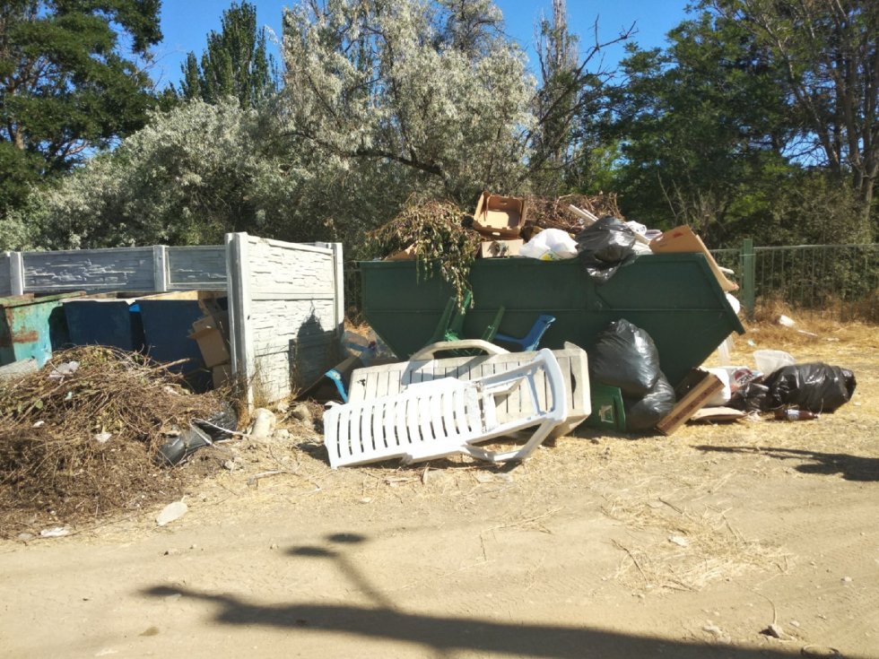 «Молодежка ОНФ» проверила ход «мусорной реформы» в Феодосии