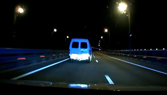 На Крымском мосту полиция открыла огонь - видео