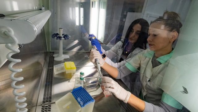Молодым ученым России пообещали 900 современных лабораторий