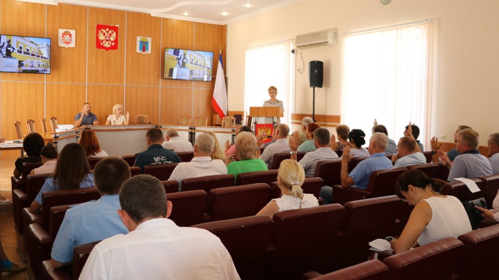 Состоялась сессия Феодосийского городского совета