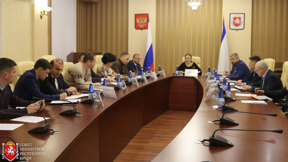 В Совете Министров Республики Крым подвели итоги реализации национального проекта «Безопасные и качественные дороги» в 2019 году