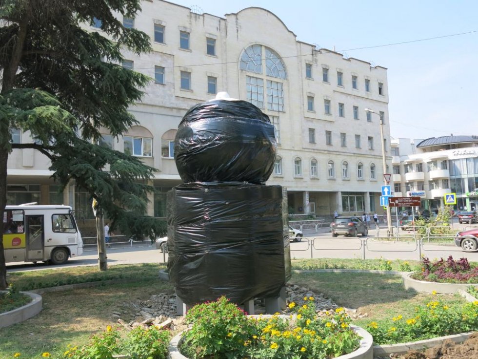 Памятник космонавтам в Феодосии откроют ко Дню города