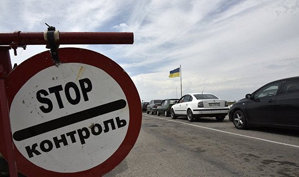 Попытка не пытка: украинцы продолжают везти в Крым сомнительные продукты