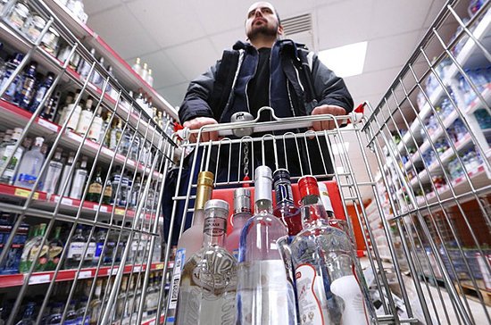 Ограничить продажу алкоголя россиянам моложе 21 года могут уже к 2020 году