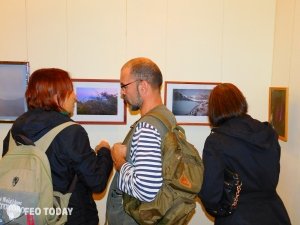 Фото открытия фотовыставки Евгения Белякова в Феодосии #5401
