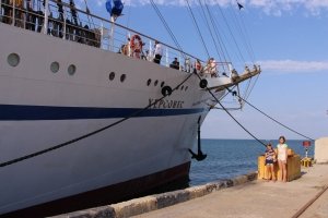 Фото парусного судна «Херсонес» в Феодосии #1174