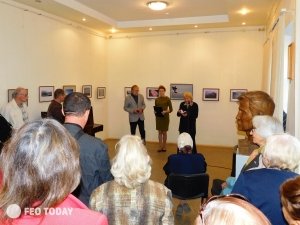 Фото открытия фотовыставки Евгения Белякова в Феодосии #5412