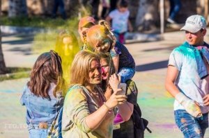 Фестиваль красок в Феодосии, май 2018 #11194